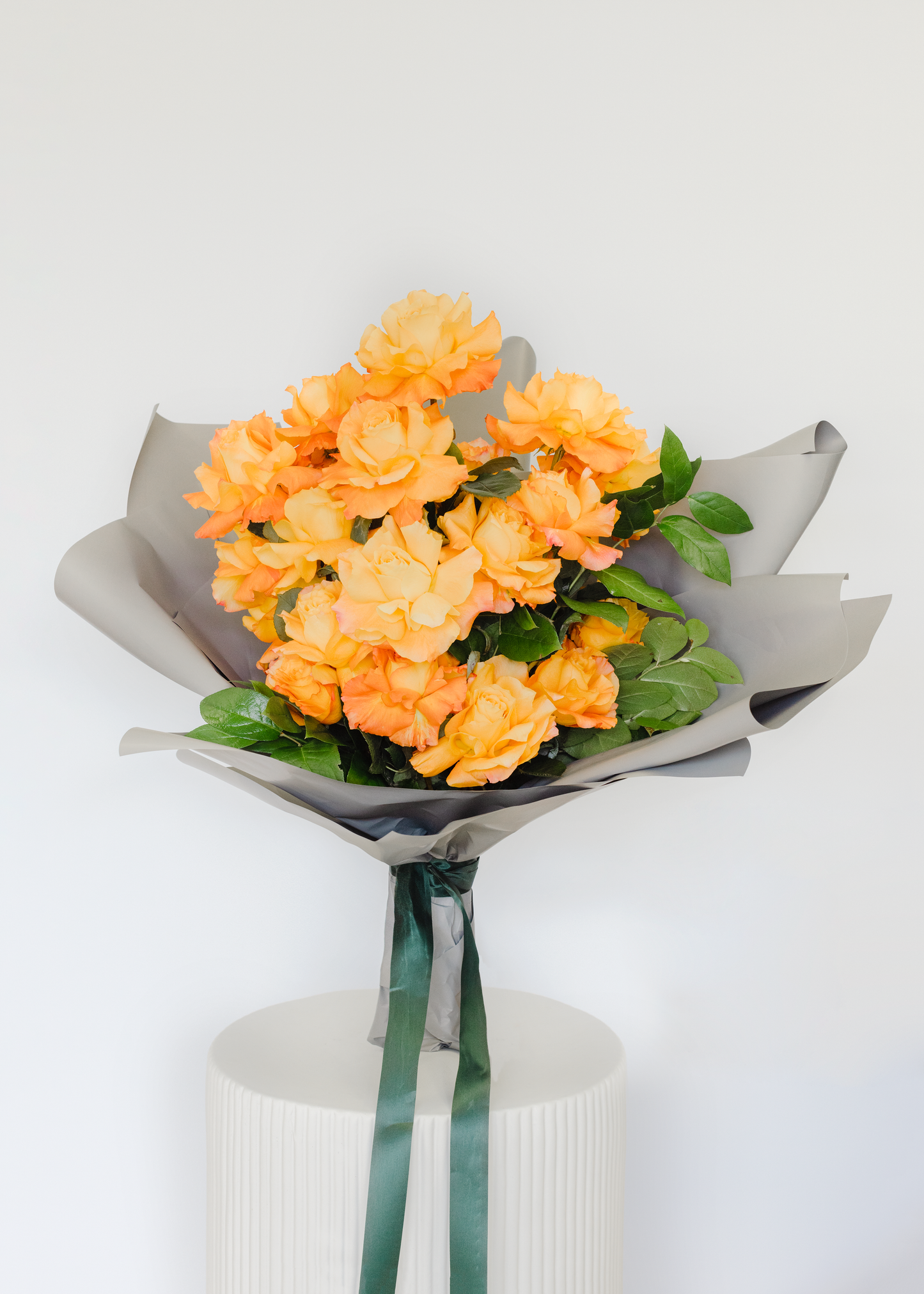 Roses En Masse in Orange